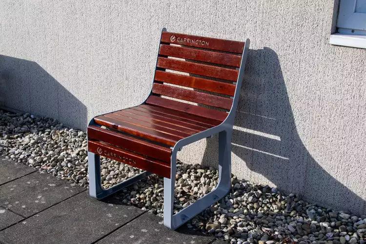 Premium tennis chair with backrest