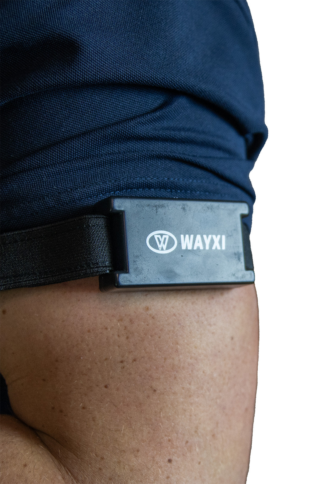 Ein Paar elektronischer Flaggen für Schiedsrichter