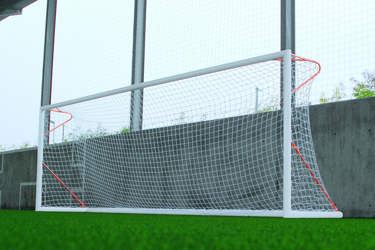 Transportable aluminium 8-a-side football goal - 6m x 2.1m
