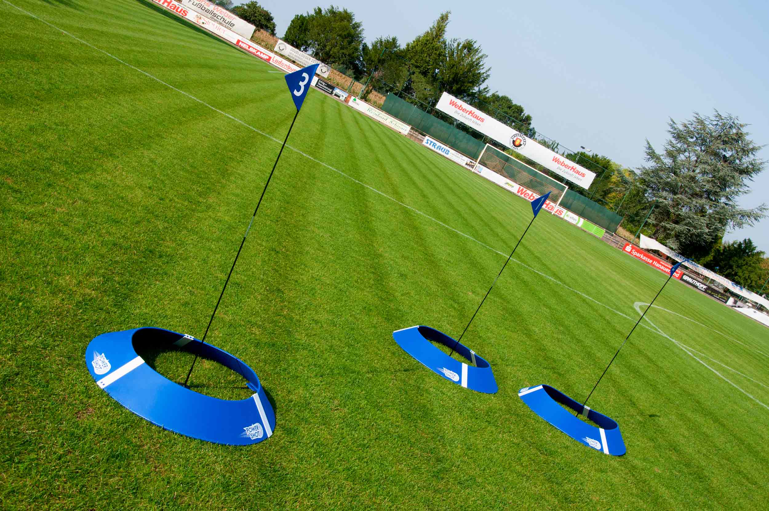 Fußballgolf-Set mit 6 Löchern, Fahnen und Tasche