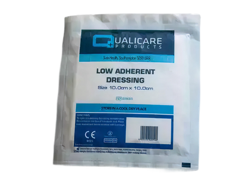 100 Low-Adhesion Sterile Dressings - 10cm x 10cm
