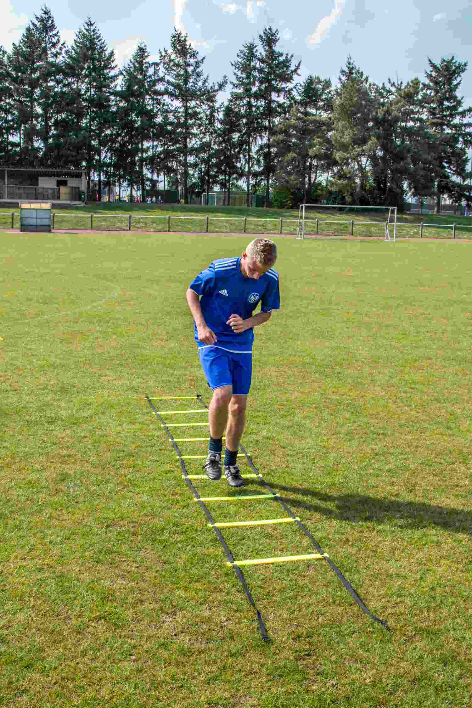 AJUSTABLE Agility Ladder 4m - Perfekt für die Koordination.