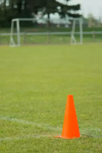 Set of 4 High-Visibility Training Cones - 38cm - Orange
