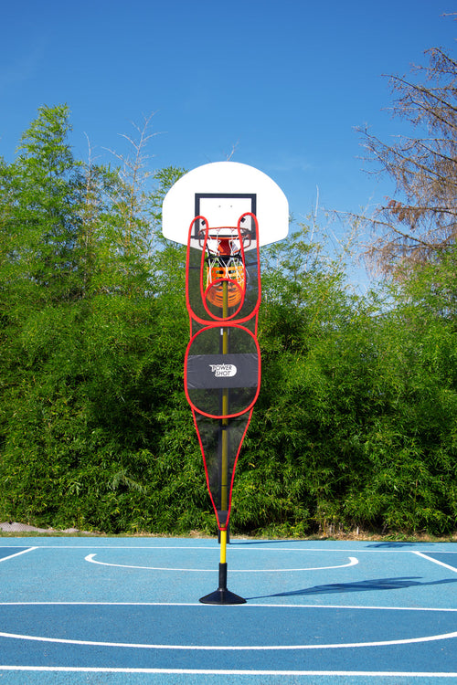 Basketball defensive mannequin with slalom pole and weighted foot