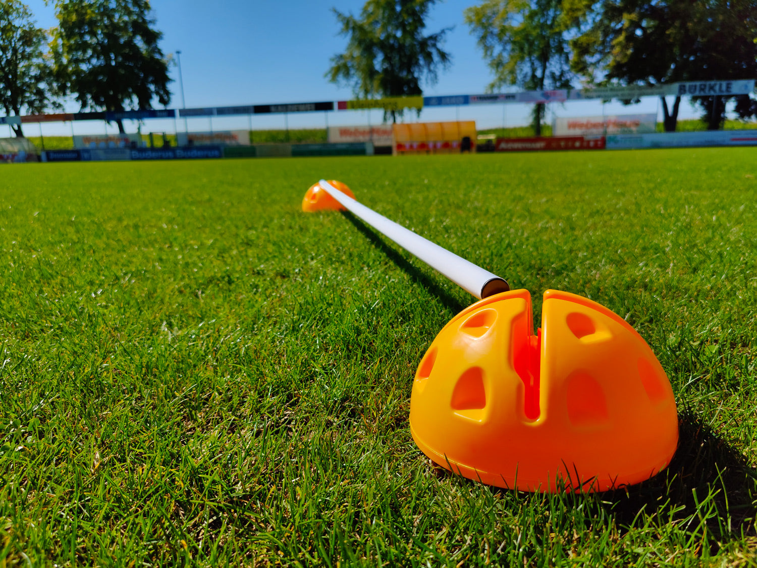 Dome base for slalom poles or hoops