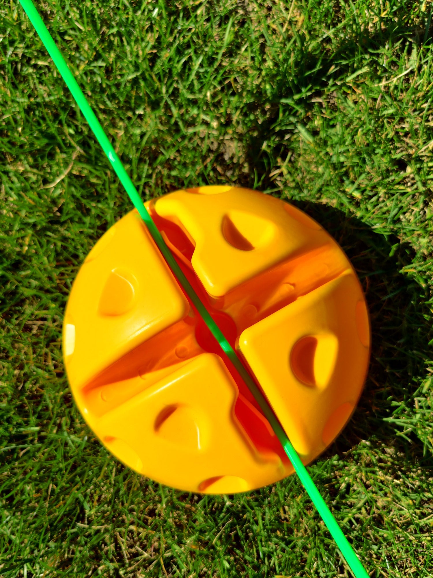 Dome base for slalom poles or hoops