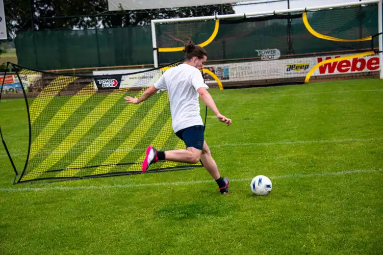 Rebound net - 240cm x 150cm with carrying bag