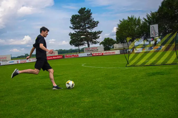 Rebound net - 240cm x 150cm with carrying bag