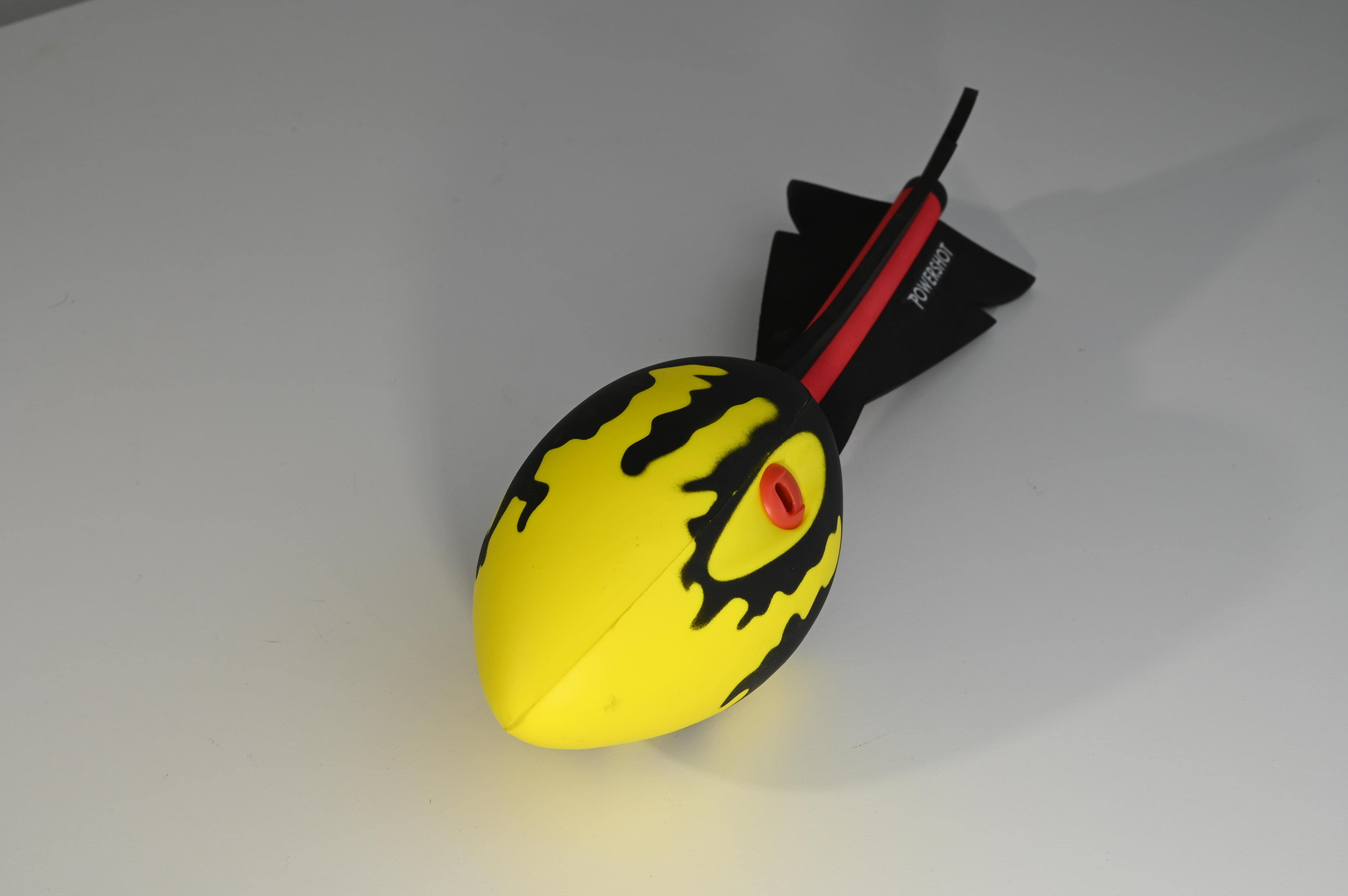 Set of 3 Javelin balls with integrated whistles