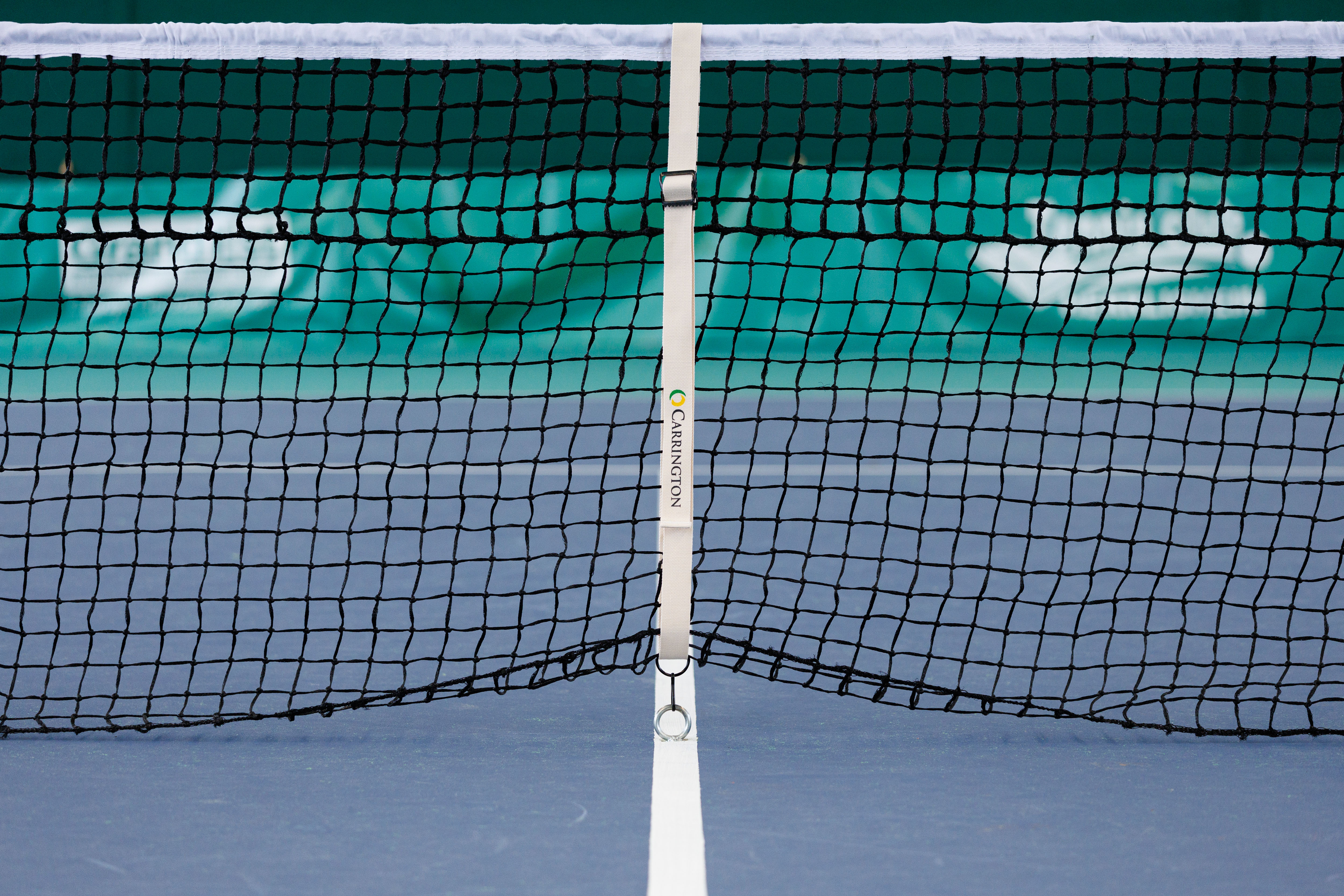Cotton tennis net regulator for clay courts