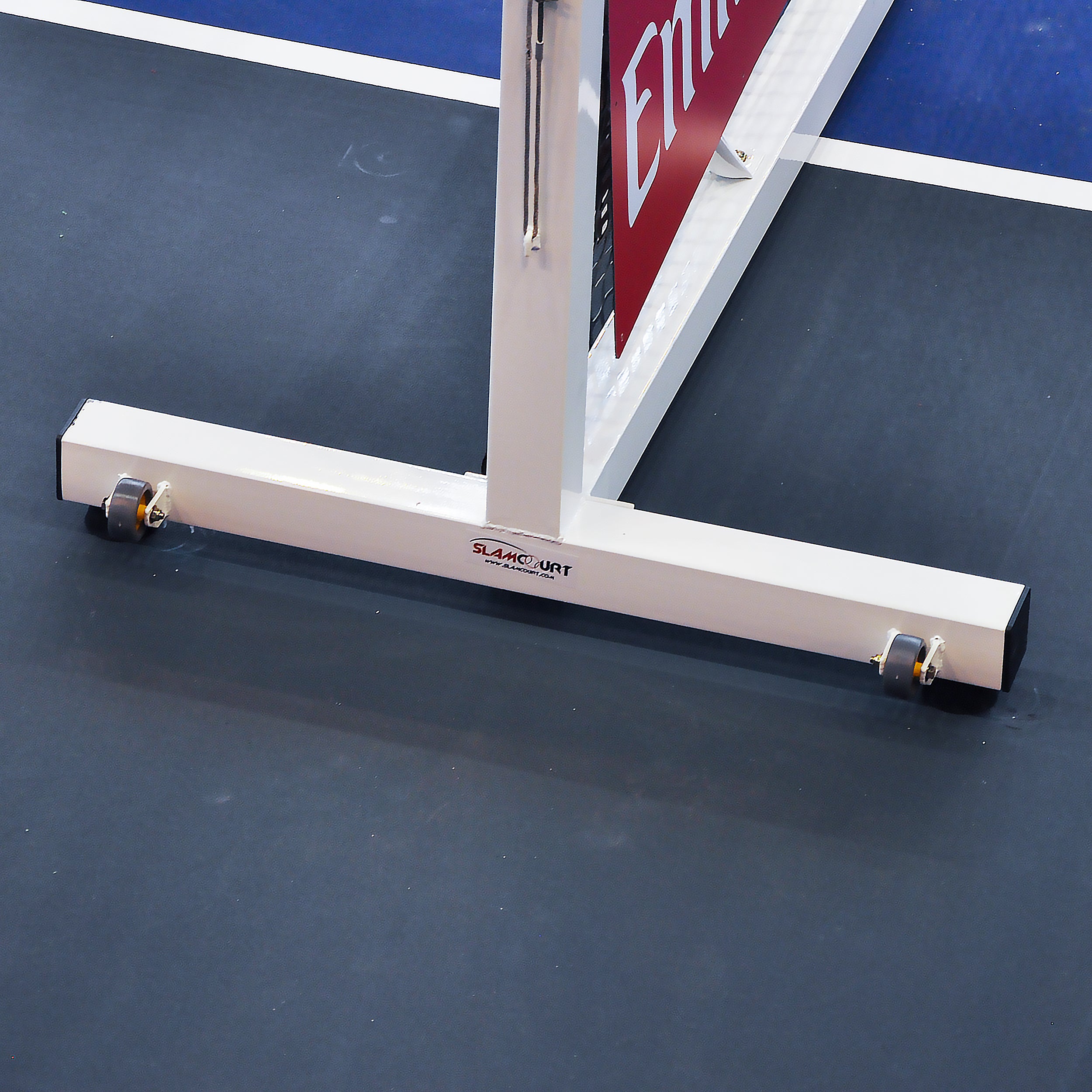 Transportable galvanized steel tennis posts - 80 mm x 80 mm