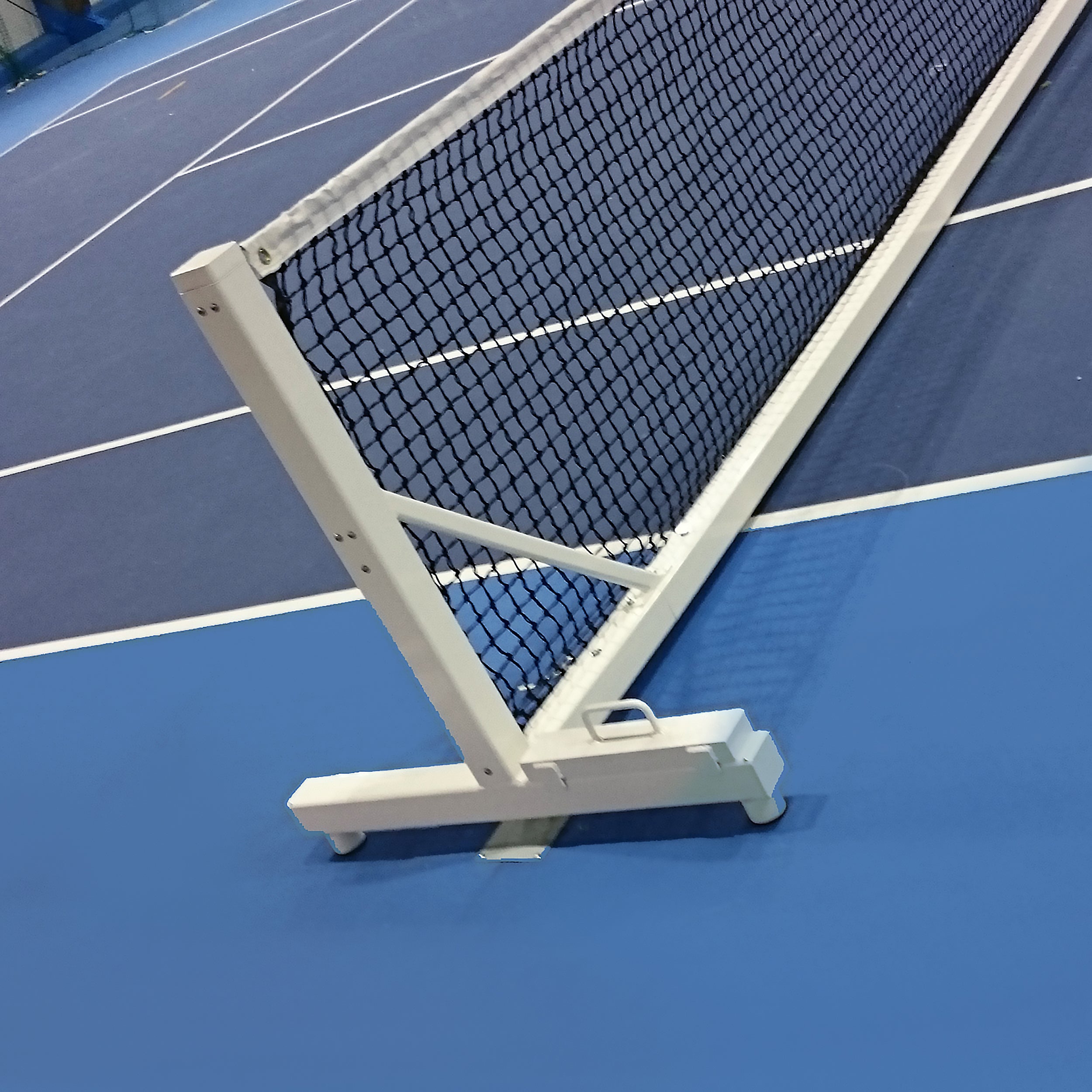 Transportable galvanized steel tennis posts - 80 mm x 80 mm
