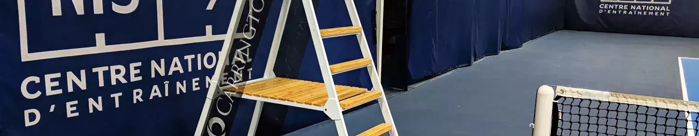 Tennis umpire chair