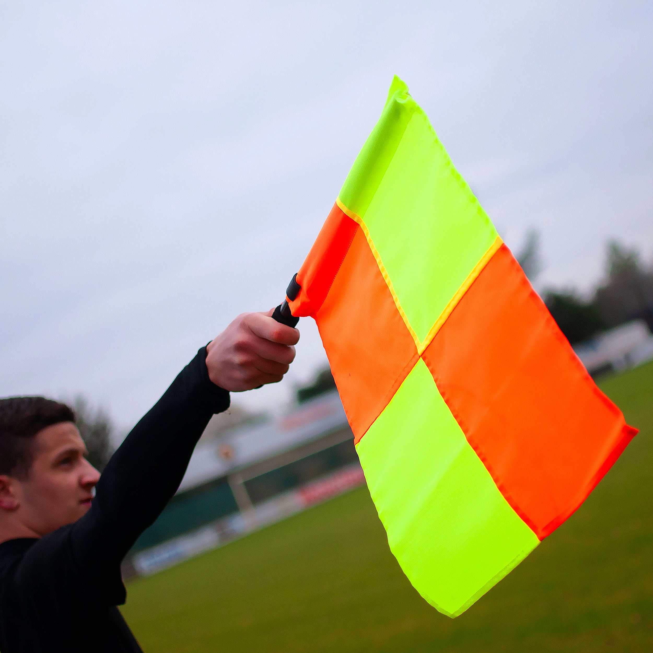 Set of 2 touch flags with carrying bag