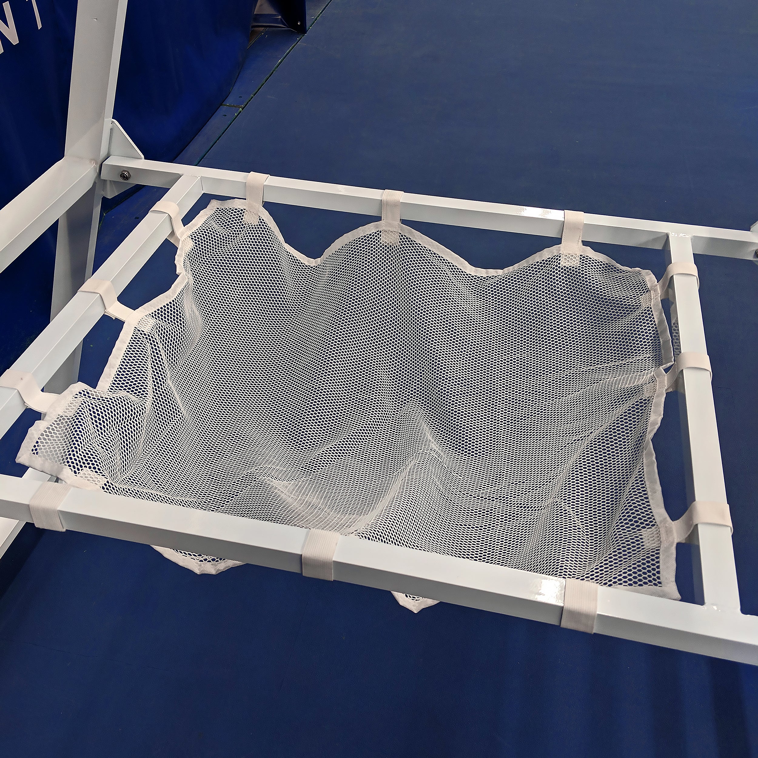 Umpire chair in aluminium