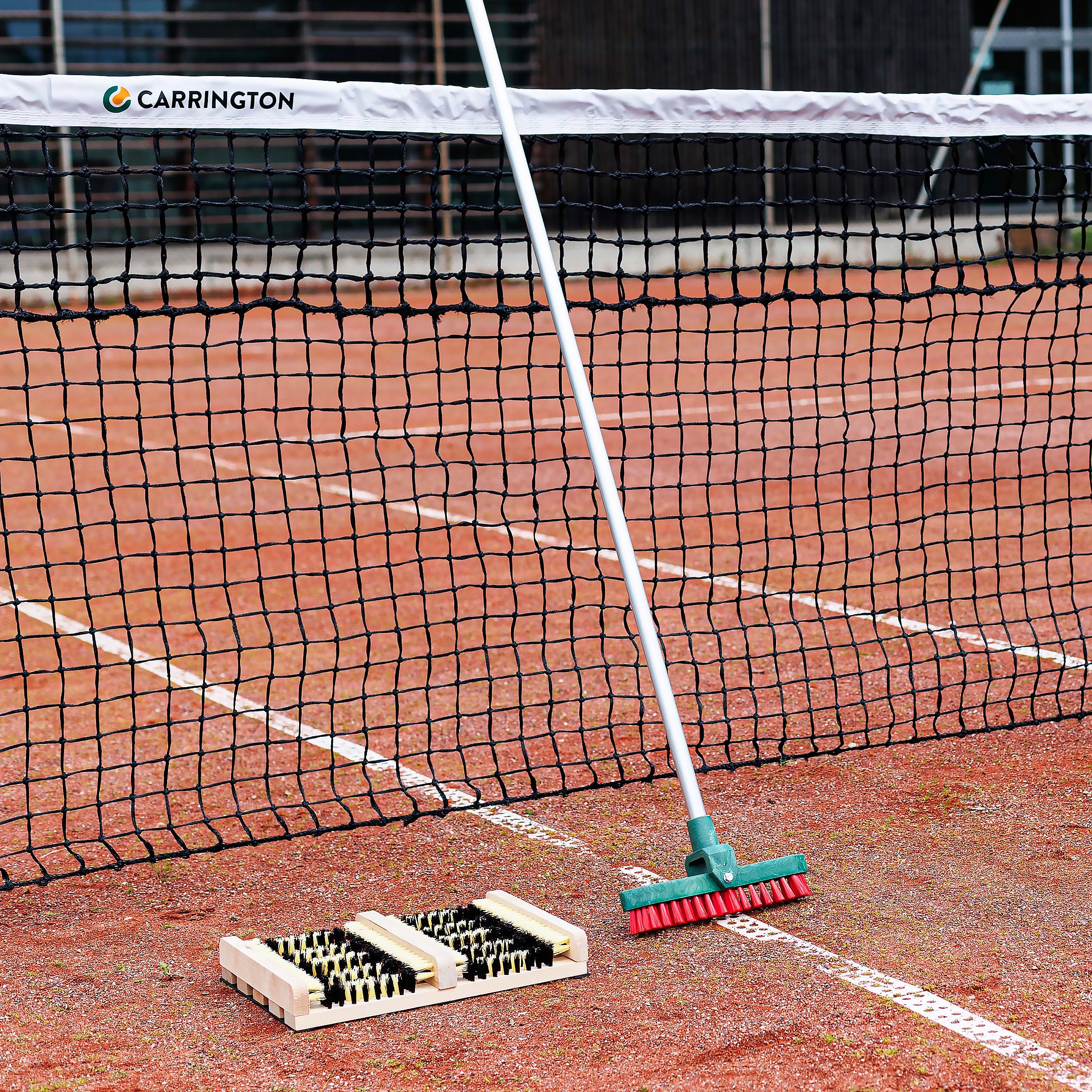 Tennis court cleaning kit